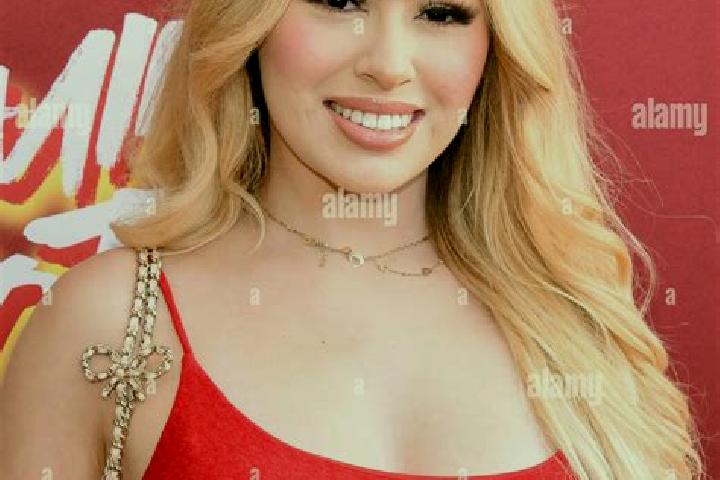 Riley, 26 — Escort in Searchlight, United States