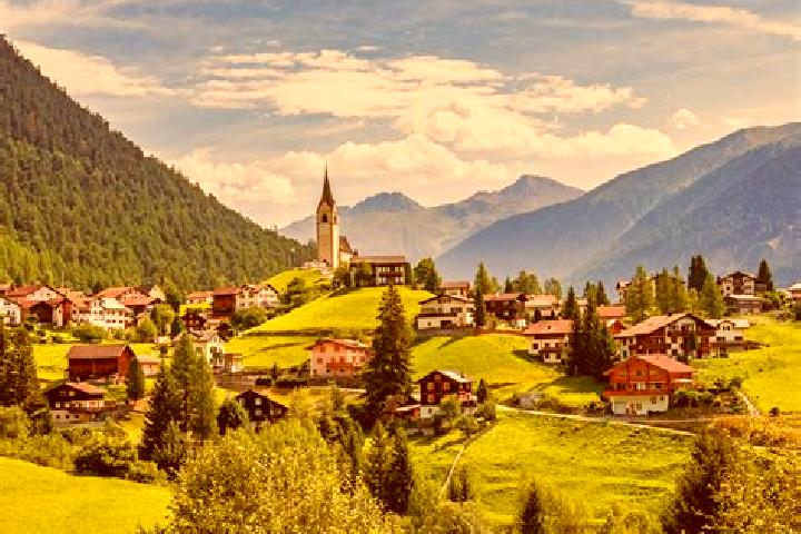 Riley, 26 — Escort in Vals, Austria