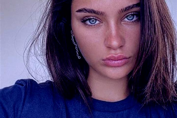 Riley, 27, a brunette blue-eyed mediterranean companion based in Rendlesham. Offering Overnight, Striptease, Tantra, Duos, GFE. Available for incall and outc...