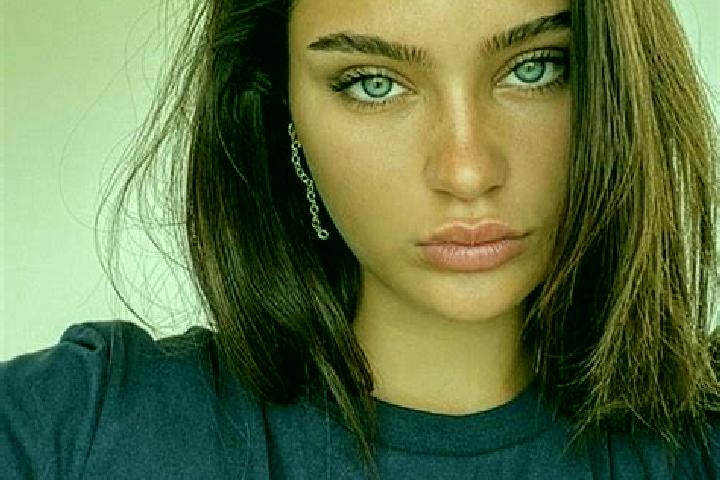 Riley, 27, a brunette brown-eyed mediterranean companion based in Sietow. Offering Massage, Party Girl, Dinner Date. Available for incall and outcall, day an...