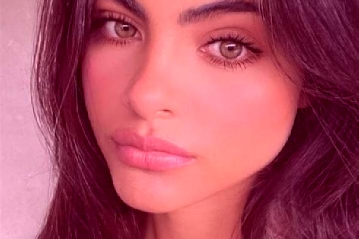 Riley, 27, a brunette dark-eyed slavic companion based in Pecquencourt. Offering BDSM, GFE, Prostate Massage, Girlfriend Experience. Available for incall and...