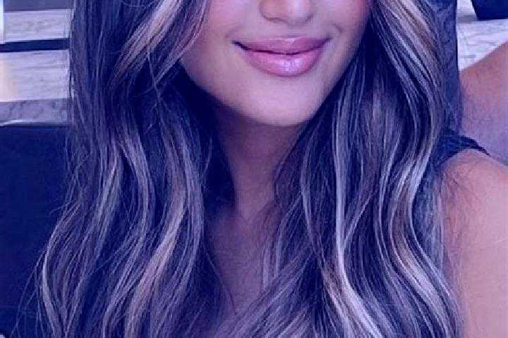 Riley, 27, a dark blonde amber-eyed ebony companion based in Chatipan. Offering Striptease, Girlfriend Experience, Fetish, Prostate Massage, Massage. Availab...