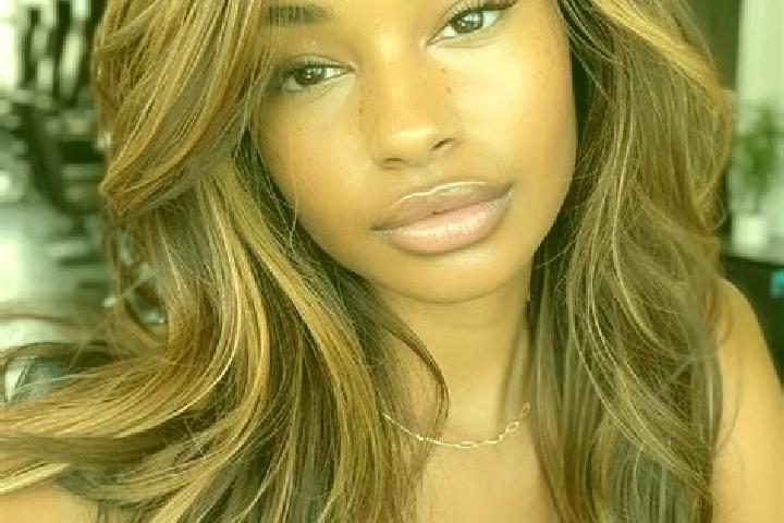 Riley, 27, a dark blonde dark-eyed middle eastern companion based in Calumbi. Offering 69, Party Girl, Striptease, Roleplay. Available for incall and outcall...