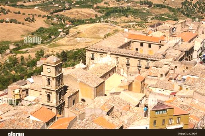 Riley, 27 — Escort in Leonforte, Italy