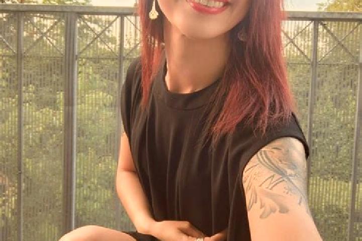 Riley, 27 — Escort in Pontivy, France