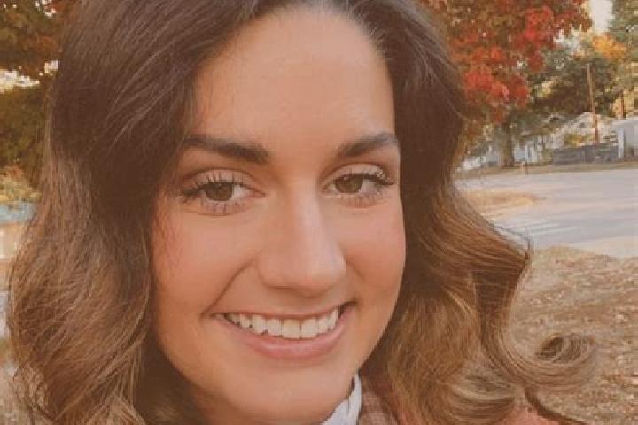 Riley, 27 — Escort in Sarcoxie, United States