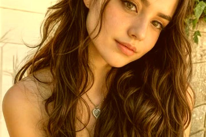 Riley, 28, a auburn hazel-eyed indian companion based in Edelsgrub. Offering CIM, OWO, Party Girl. Available for incall and outcall, overnight bookings avail...