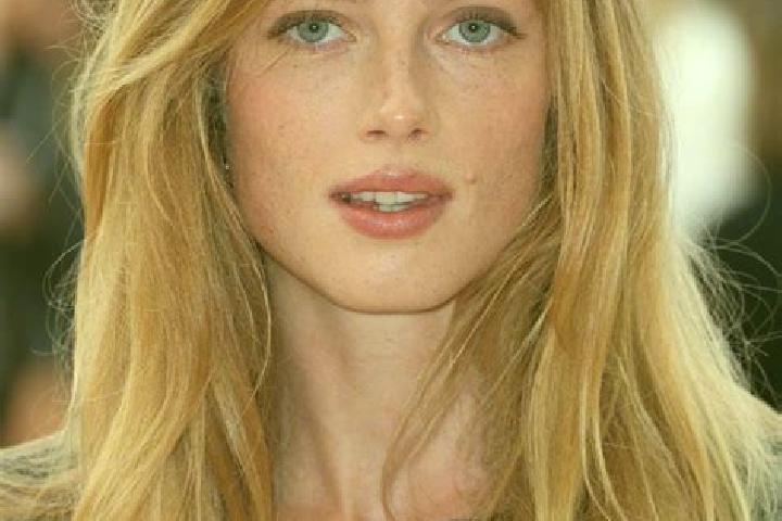 Riley, 28, a blonde amber-eyed mixed companion based in Dundigal. Offering A-Level, Deep French Kissing. Available for incall and outcall, overnight bookings...