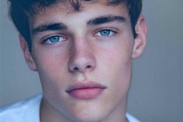 Riley, 28, a red brown-eyed caucasian companion based in Olho d Agua do Piaui. Offering Roleplay, Duos. Available for incall and outcall, day and evening dates.