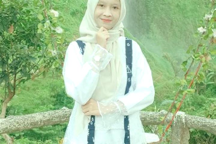 Riley, 28 — Escort in Gelarpadang, Indonesia