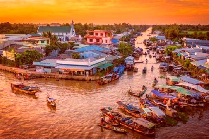 Riley, 28 — Escort in Thi Tran Vi Xuyen, Vietnam
