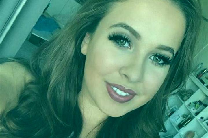 Riley, 29, a brunette grey-eyed slavic companion based in Dniprorudne. Offering Roleplay, Couples, GFE, Girlfriend Experience. Available for incall and outca...