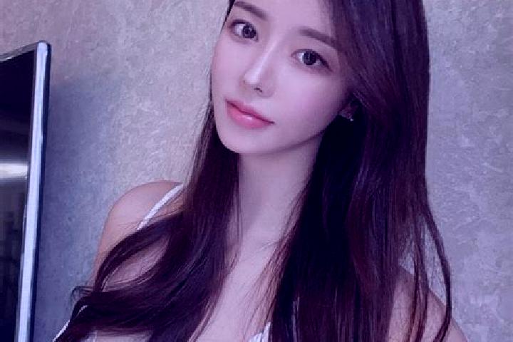 Riley, 29 — Escort in Chaiqiao, China
