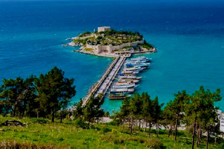 Riley, 29 — Escort in Didyma, Greece
