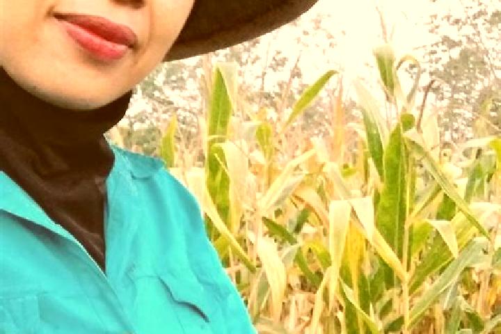 Riley, 29 — Escort in Mliwang, Indonesia