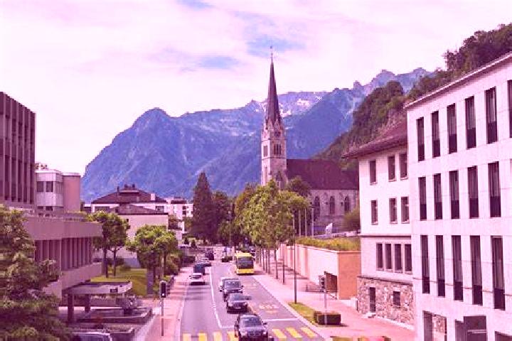 Riley, 29 — Escort in Vaduz, Liechtenstein