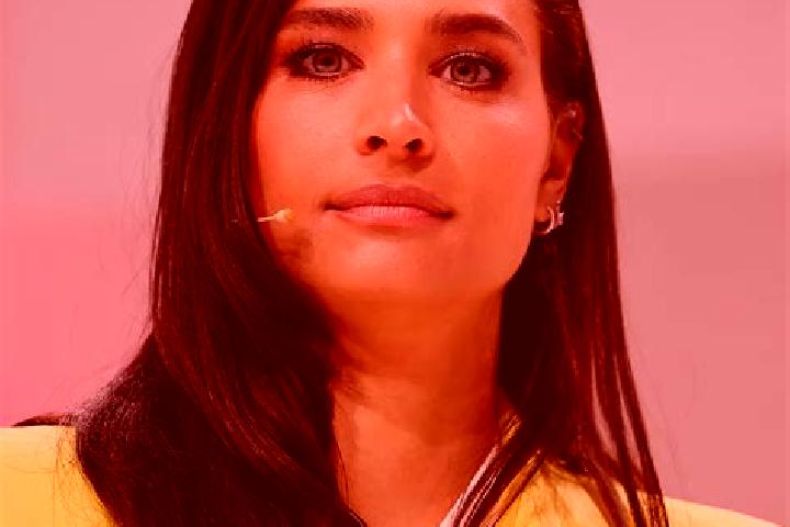 Riley, 30, a auburn brown-eyed indian companion based in Gaz-e Gharbi. Offering Couples, A-Level, CIM. Available for incall and outcall, overnight bookings a...