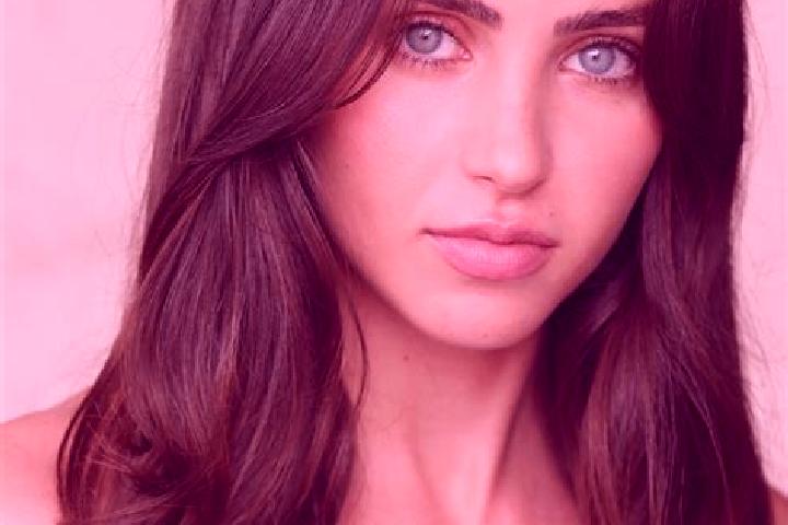 Riley, 30, a auburn brown-eyed middle eastern companion based in Labajos. Offering Striptease, Roleplay, OWO, Party Girl. Available for incall and outcall, d...