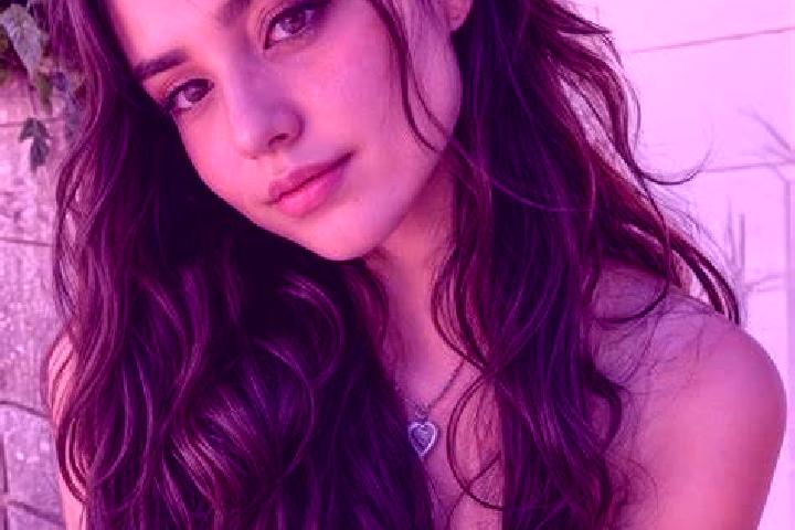 Riley, 30, a auburn hazel-eyed middle eastern companion based in Wudian. Offering Massage, OWO, A-Level, Couples, Tantra. Available for incall and outcall, d...