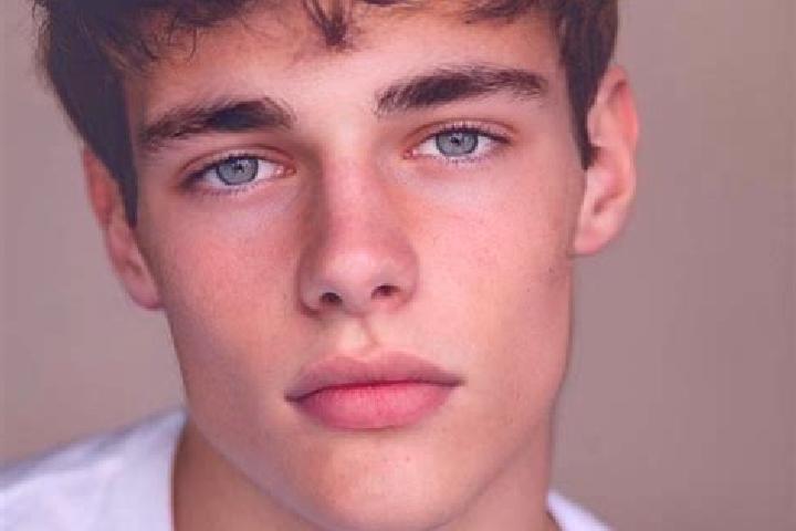 Riley, 30, a black brown-eyed caucasian companion based in New Century. Offering Tantra, Couples, Deep French Kissing. Available for incall and outcall, over...