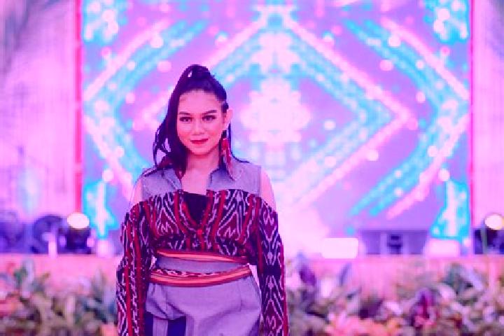 Riley, 30 — Escort in Majene, Indonesia