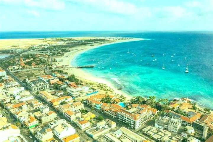 Riley, 30 — Escort in Praia, Cape Verde