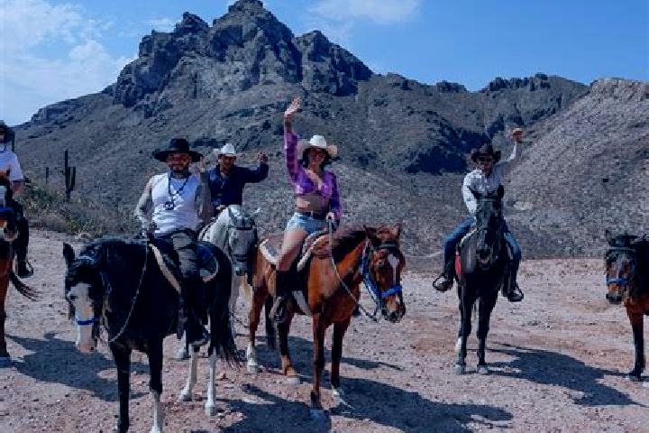 Riley, 30 — Escort in Rancho Grande, Mexico