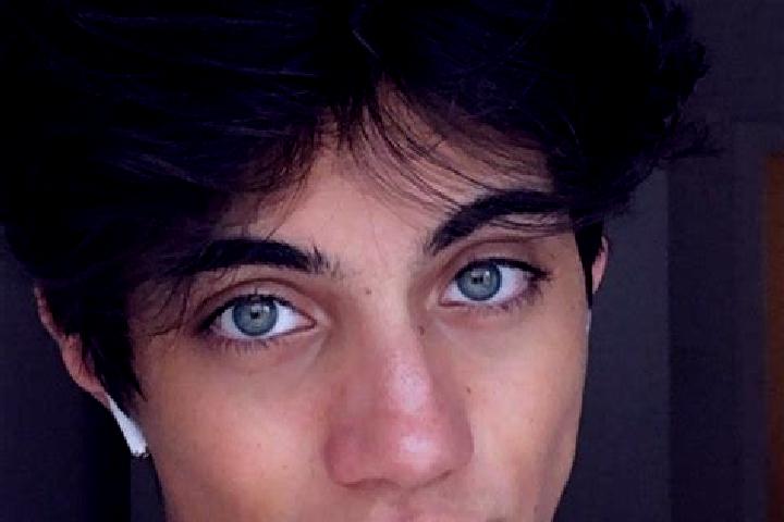 Riley, 31, a chestnut dark-eyed caucasian companion based in Godoufouma. Offering GFE, Striptease, Roleplay, Party Girl. Available for incall and outcall, ov...