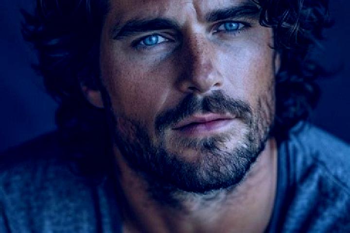 Riley, 31, a chestnut grey-eyed european companion based in Tuoro sul Trasimeno. Offering Girlfriend Experience, Tantra, 69, Prostate Massage. Available for ...