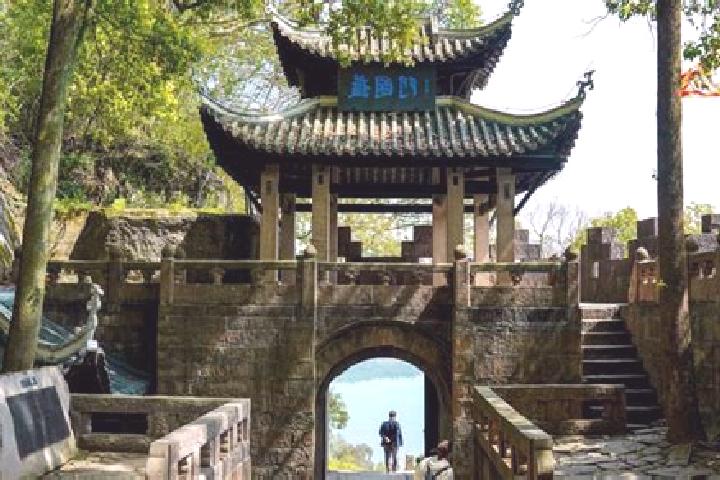 Riley, 31 — Escort in Diaoyucheng, China