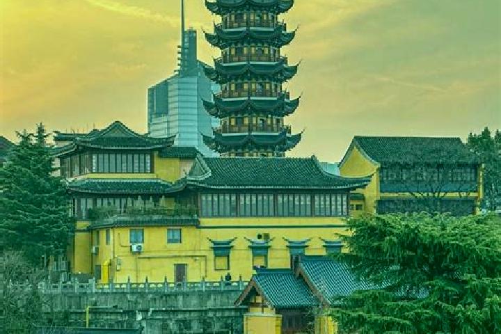 Riley, 31 — Escort in Jiming, China