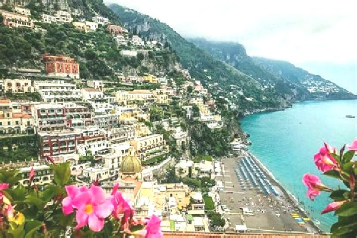 Riley, 31 — Escort in Pasiano, Italy