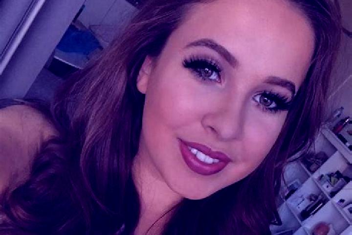 Riley, 32, a chestnut dark-eyed european companion based in Potrero del Llano. Offering Massage, Overnight, Striptease. Available for incall and outcall, day...