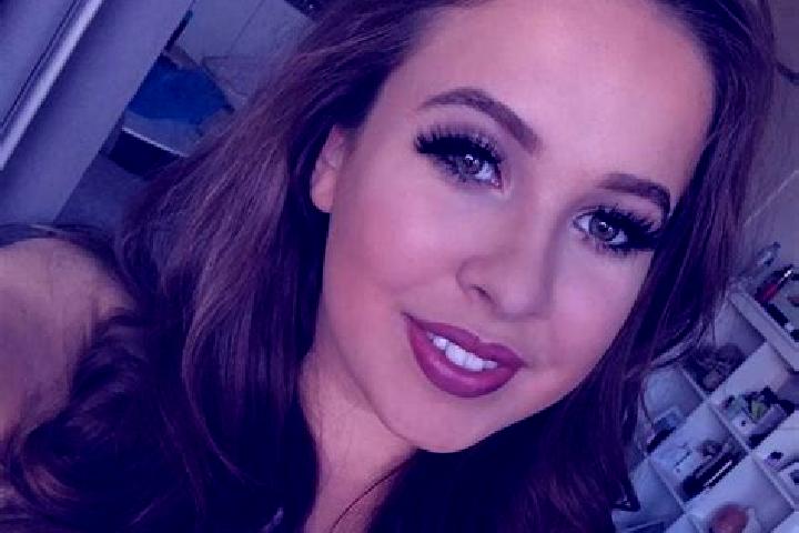 Riley, 32, a dark blonde dark-eyed caribbean companion based in Tlokh. Offering Deep French Kissing, Duos, OWO, Prostate Massage. Available for incall and ou...