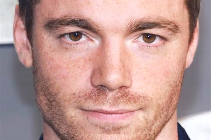 Riley, 32, a red brown-eyed caucasian companion based in NevveYamin. Offering Massage, Striptease, Couples, Roleplay. Available for incall and outcall, overn...