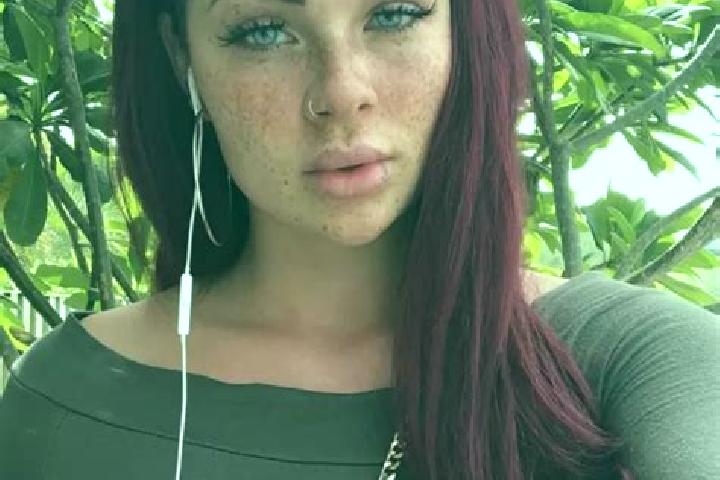 Riley, 32, a red green-eyed latina companion based in Epeche Chico (Penche Chico). Offering Fetish, Massage, GFE, Girlfriend Experience. Available for incall...