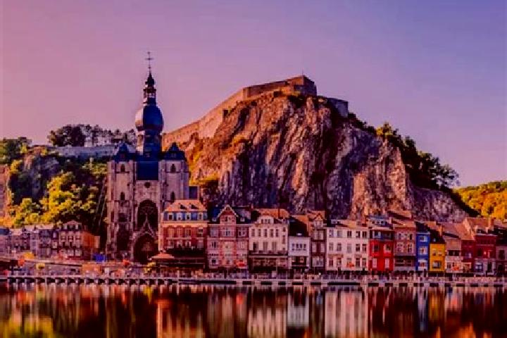 Riley, 32 — Escort in Ernage, Belgium