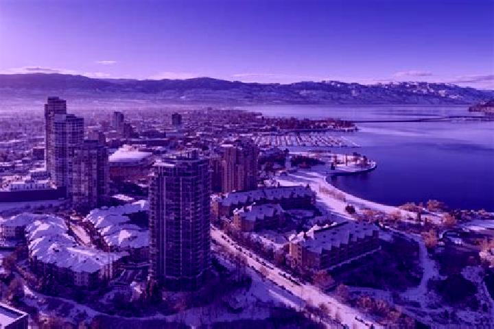 Riley, 32 — Escort in Kelowna, Canada
