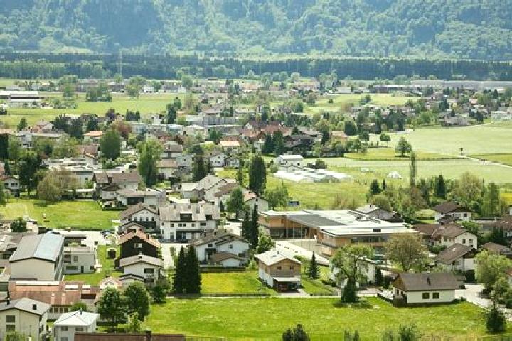 Riley, 32 — Escort in Ludesch, Austria