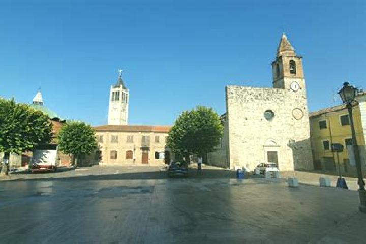 Riley, 32 — Escort in Sant Egidio alla Vibrata, Italy