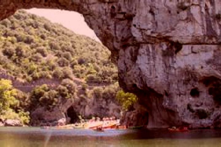 Riley, 32 — Escort in Vallon-Pont-d Arc, France