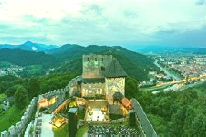 Riley, 32 — Escort in Veliko Mlacevo, Slovenia