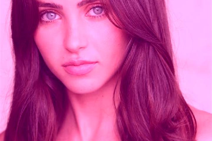 Riley, 33, a auburn hazel-eyed caucasian companion based in Bettlach. Offering Erotic Massage, Deep French Kissing, Domination, Overnight. Available for inca...