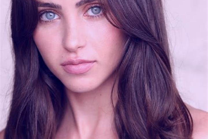 Riley, 33, a chestnut brown-eyed latina companion based in Murat. Offering GFE, OWO, A-Level, CIM. Available for incall and outcall, overnight bookings avail...