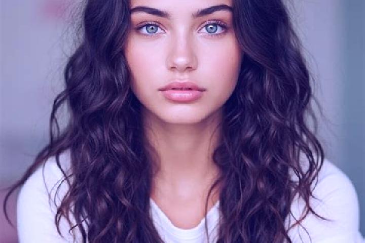 Riley, 33, a dark blonde hazel-eyed mediterranean companion based in Sao Sepe. Offering Travel Companion, Fetish, Duos, Dinner Date. Available for incall and...