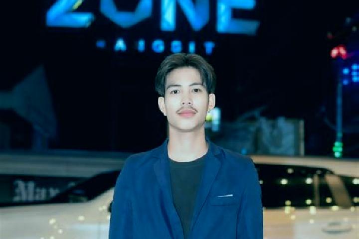 Riley, 33 — Escort in Kasin, Myanmar