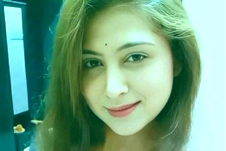 Riley, 33 — Escort in Naravarikuppam, India