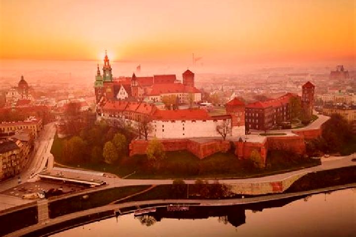 Riley, 33 — Escort in Slotowa, Poland