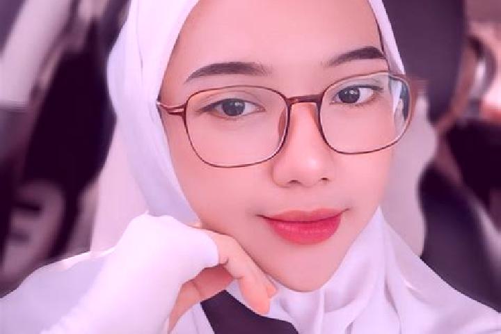 Riley, 33 — Escort in Stabat, Indonesia