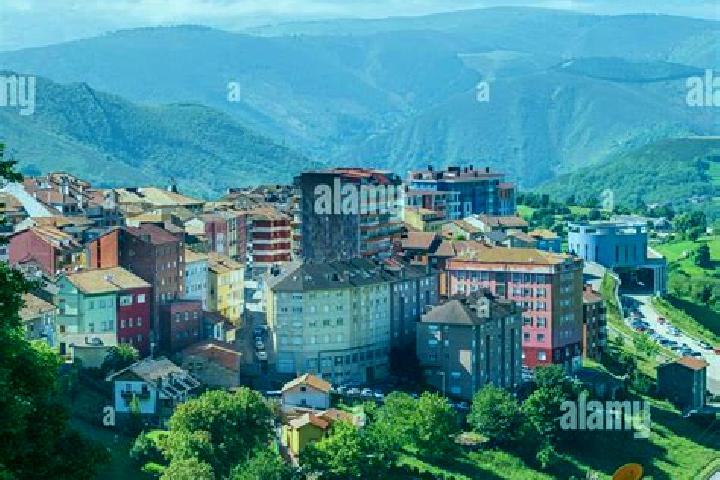 Riley, 33 — Escort in Tineo, Spain